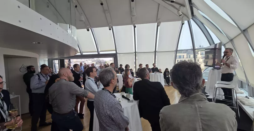 Participants réunis écoutant une intervention lors de l’Innovation Day