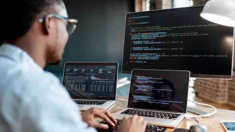 aodb-jobs-expert-cloud.jpg